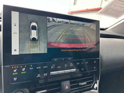 Used 2024 Subaru Solterra Touring image 24