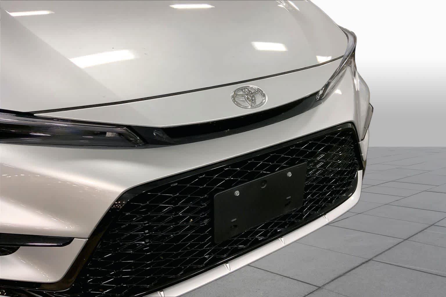 Used 2026 Toyota Corolla SE FWD image 30
