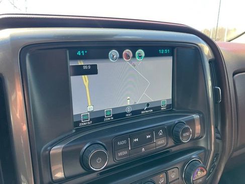 Used 2015 Chevrolet Silverado 1500 High Country w/ High Country Premium Package AWD/4WD image 4