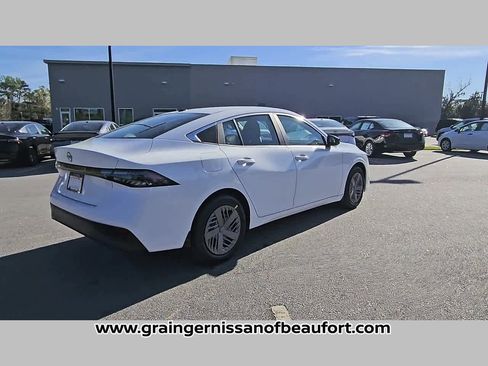 New 2026 Nissan Sentra SV image 34