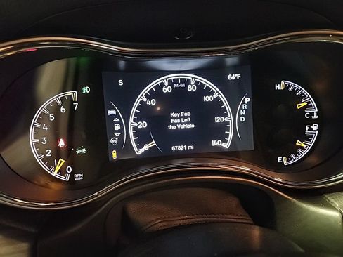 Used 2019 Jeep Grand Cherokee Limited AWD/4WD image 6