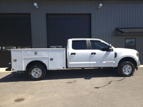 Used 2019 Ford F250 XL w/ Power Equipment Group AWD/4WD image 5