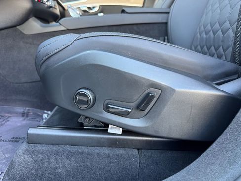 Certified 2025 Volvo XC90 B5 Plus image 28