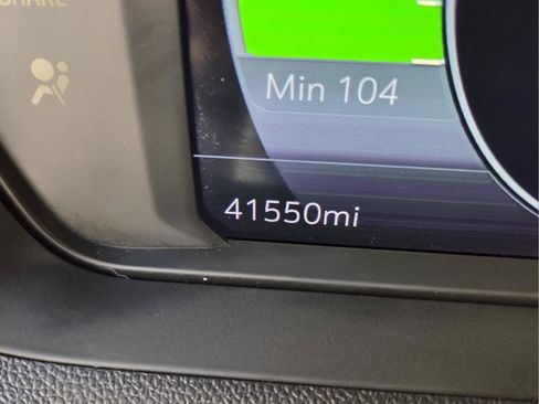 Used 2023 Chevrolet Bolt EUV LT w/ Convenience Package FWD image 29