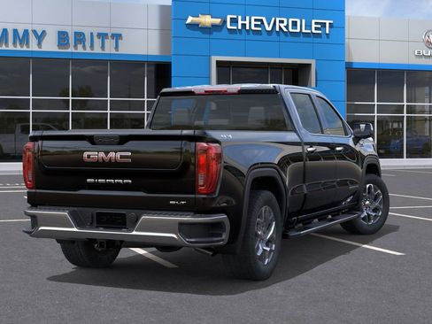 New 2026 GMC Sierra 1500 SLT image 4