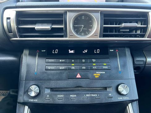 Used 2015 Lexus IS 250 w/ F-Sport Package RWD image 22