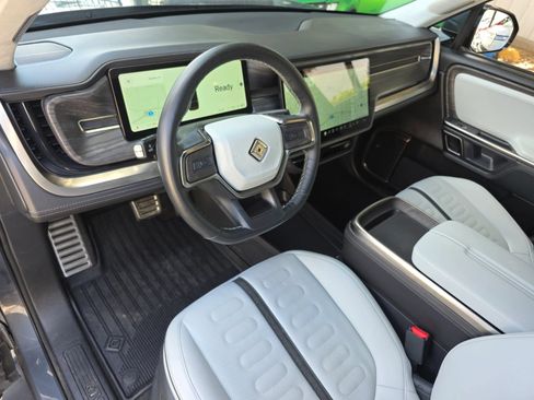 Used 2023 Rivian R1S Adventure AWD/4WD image 16