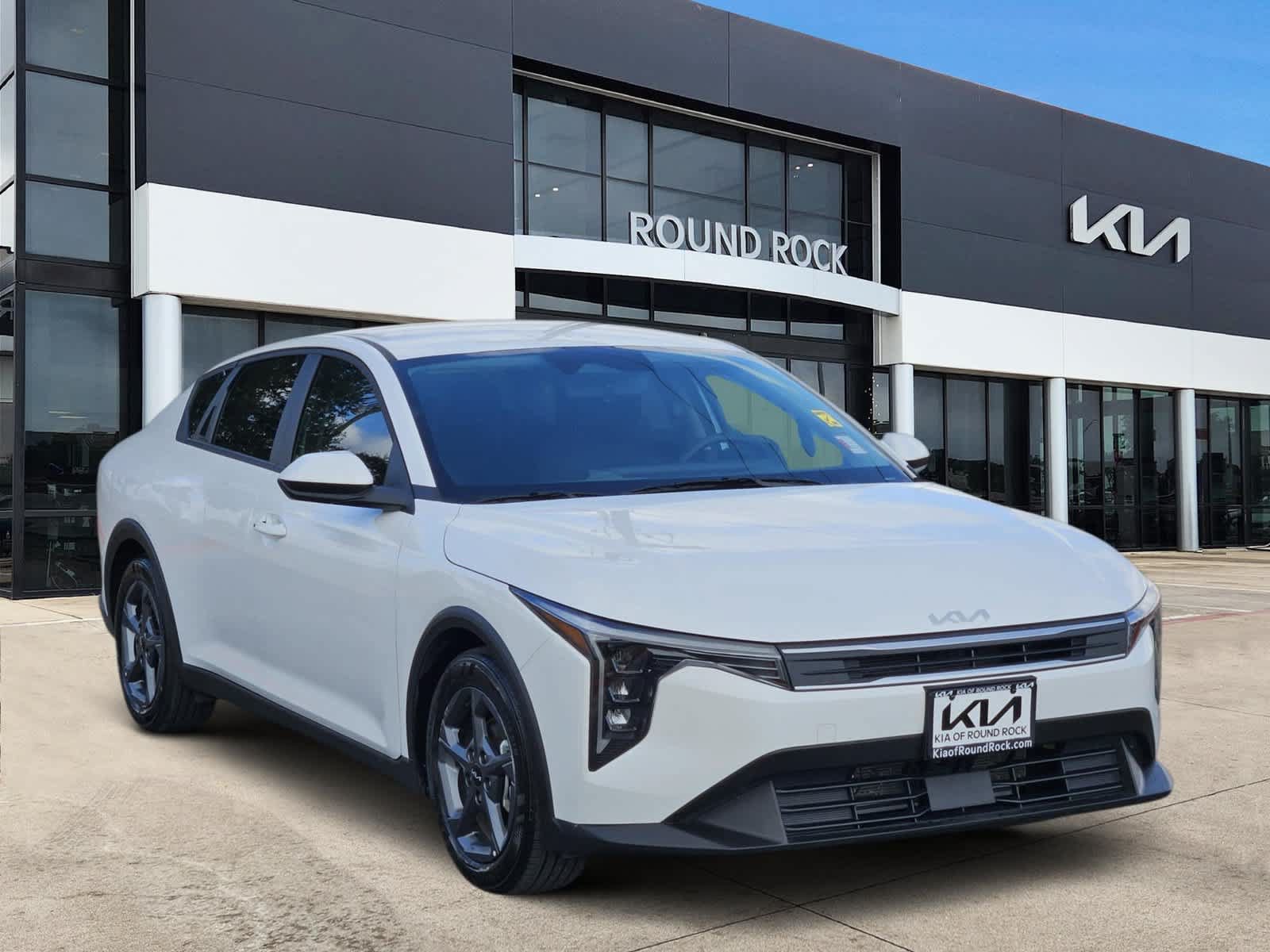 Used 2025 Kia K4 FWD image 3