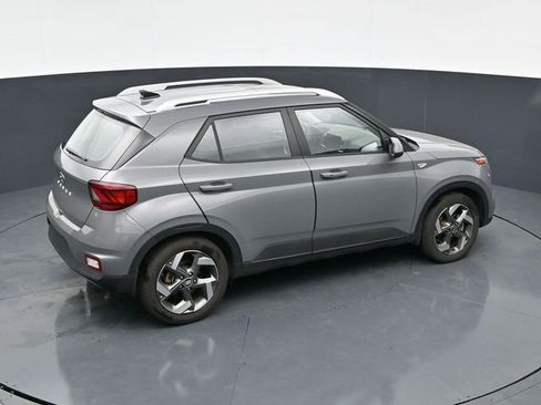 Used 2020 Hyundai Venue SEL w/ Convenience + Premium Package FWD image 25