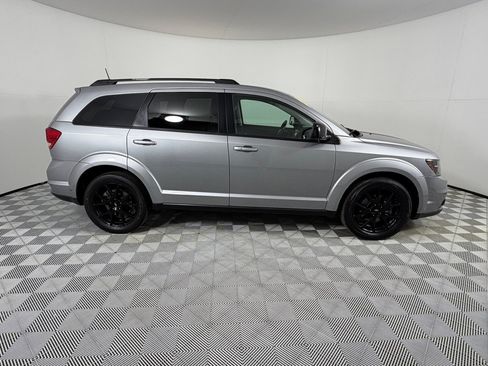 Used 2019 Dodge Journey GT w/ Nav & Sun Group FWD image 6