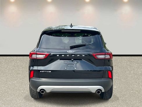Certified 2023 Ford Escape Active w/ Cold Weather Package FWD image 6