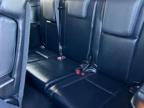 Used 2015 Toyota Highlander XLE image 16