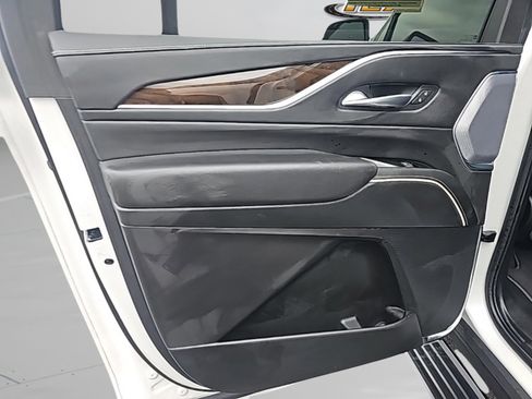 Used 2024 Cadillac Escalade ESV Sport Platinum w/ LPO, ONYX Package image 25