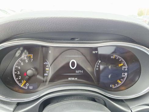 Used 2019 Jeep Grand Cherokee Limited image 23