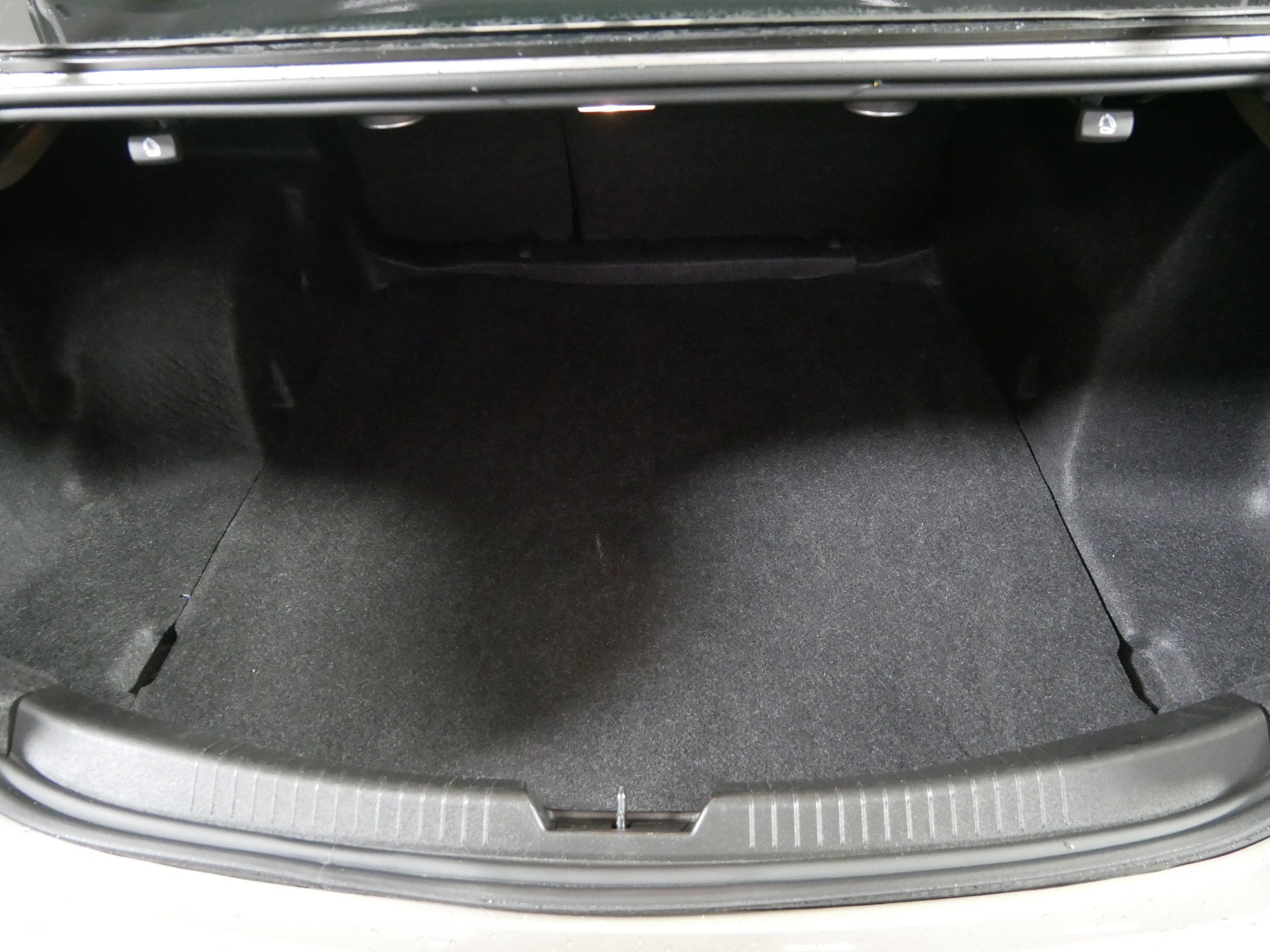 Used 2024 Chevrolet Malibu LT FWD image 18