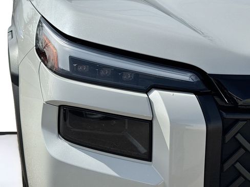 New 2026 Subaru Outback Touring XT image 39