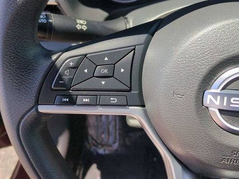 Used 2024 Nissan Altima 2.5 SV FWD image 12