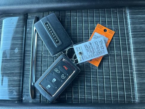 Used 2022 Jeep Wagoneer Series II image 62