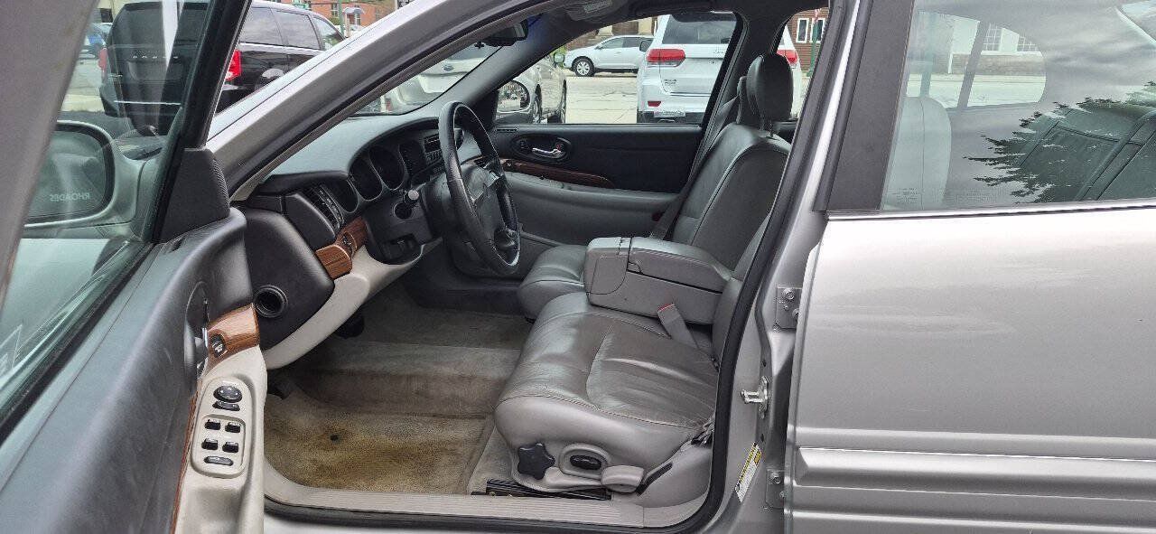 Used 2005 Buick Le Sabre Custom w/ Leather and Comfort Group FWD image 15