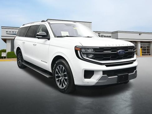 Used 2025 Ford Expedition Max Platinum AWD/4WD image 7
