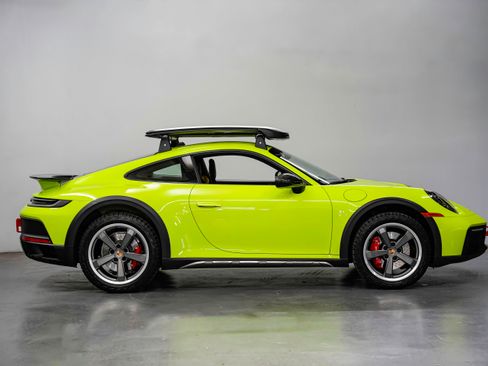 Used 2024 Porsche 911 Dakar AWD/4WD image 2
