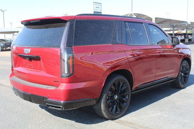 Used 2025 Cadillac Escalade Sport Platinum w/ LPO, ONYX Package AWD/4WD image 3