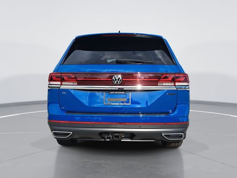 New 2026 Volkswagen Atlas SE image 4
