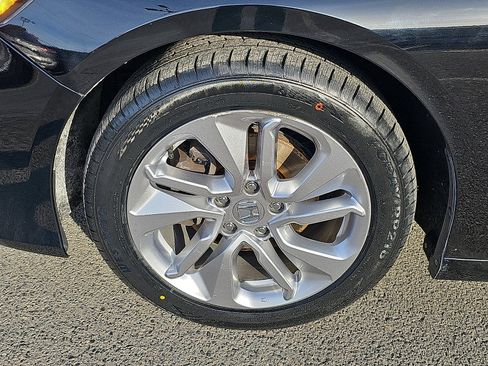 Used 2019 Honda Accord LX image 8