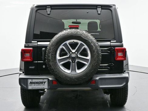 Used 2019 Jeep Wrangler Unlimited Sahara w/ Cold Weather Group image 6