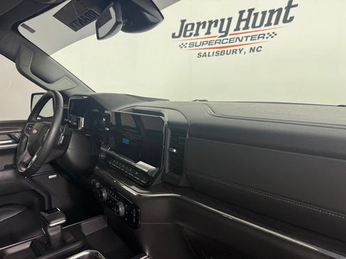 Used 2024 Chevrolet Silverado 1500 LTZ w/ LTZ Convenience Package II AWD/4WD image 36