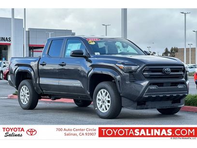 New 2025 Toyota Tacoma SR5