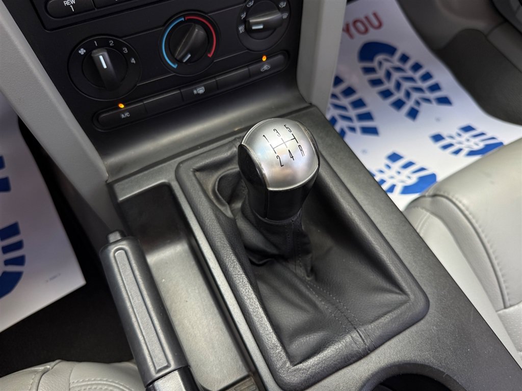 Used 2008 Ford Mustang GT RWD image 44
