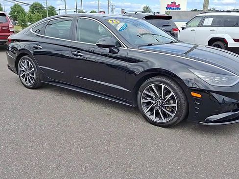 Used 2023 Hyundai Sonata Limited image 2