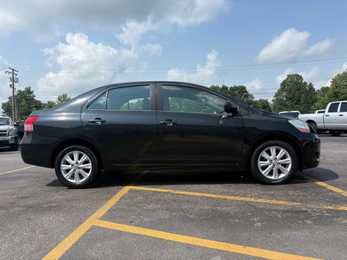 Used 2009 Toyota Yaris Sedan w/ PWR Pkg w/Alloy Wheels FWD image 5