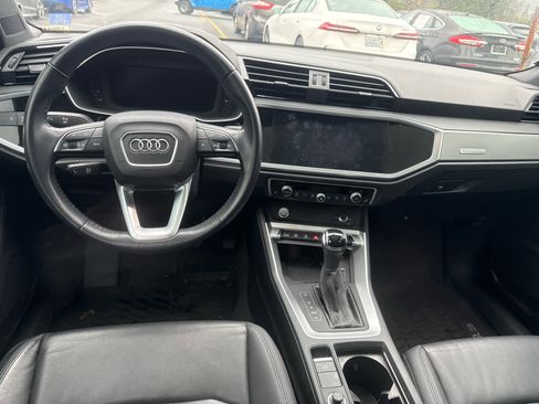 Used 2019 Audi Q3 2.0T Premium Plus image 9