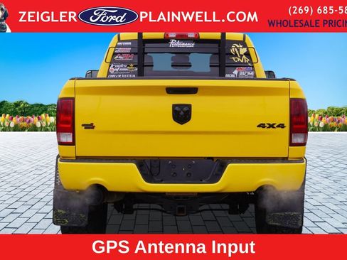 Used 2019 RAM 1500 Express w/ Wheel & Sound Group AWD/4WD image 4