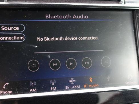 Used 2020 Nissan Rogue SL AWD/4WD image 16