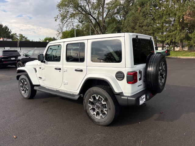 New 2027 Jeep Wrangler Unlimited Sahara AWD/4WD image 8