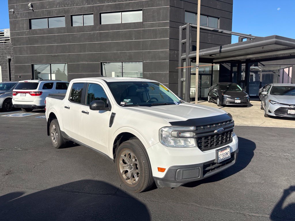 Used 2022 Ford Maverick XLT FWD image 2