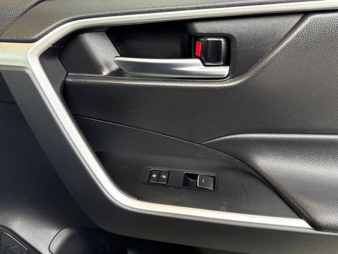 Certified 2025 Toyota RAV4 XLE image 21