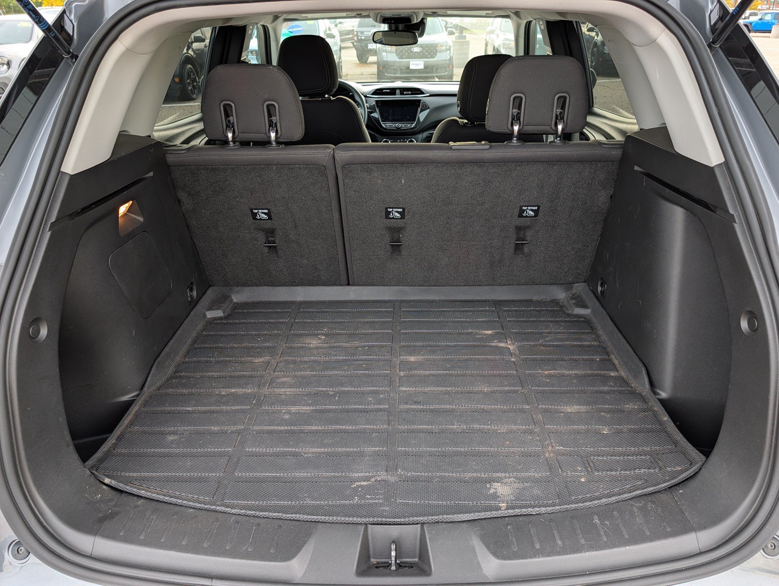 Used 2021 Chevrolet TrailBlazer LT w/ Convenience Package AWD/4WD image 11