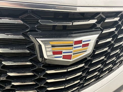 Used 2021 Cadillac XT4 Luxury w/ Cold Weather Package AWD/4WD image 28