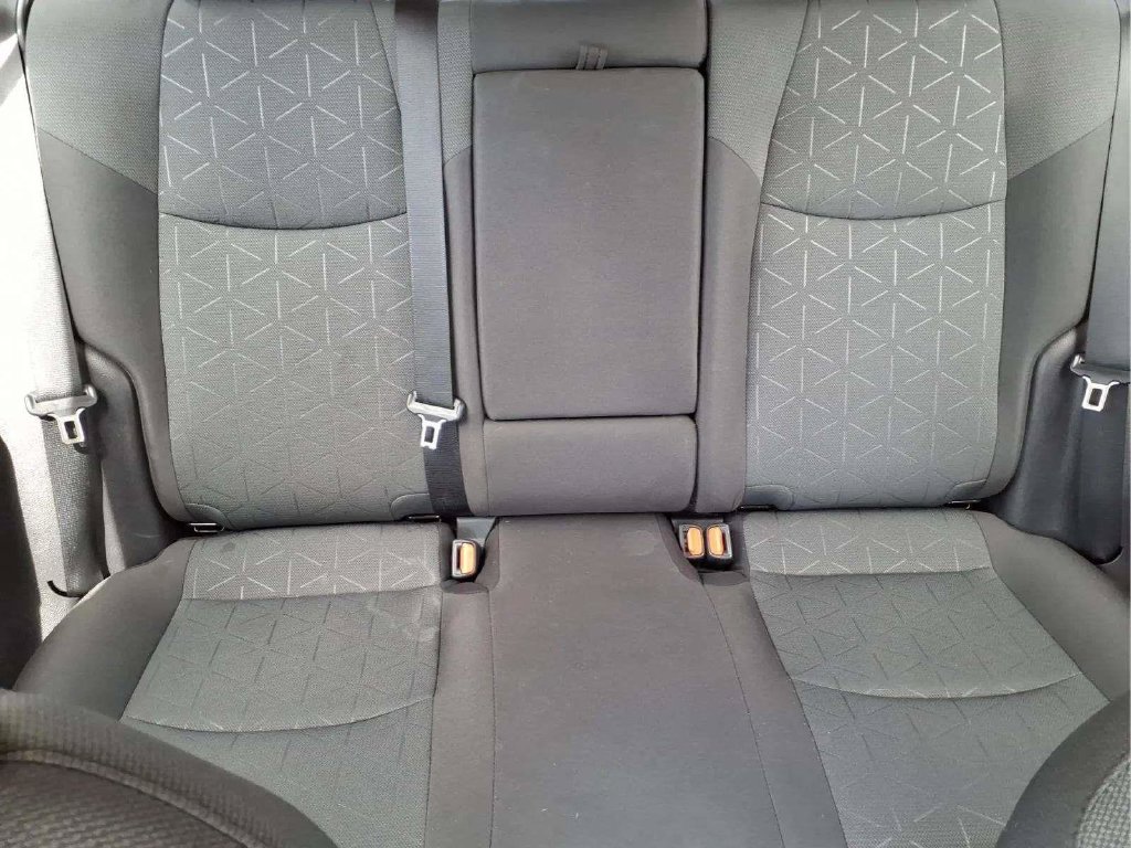 Used 2022 Toyota RAV4 XLE w/ Convenience Package FWD image 17