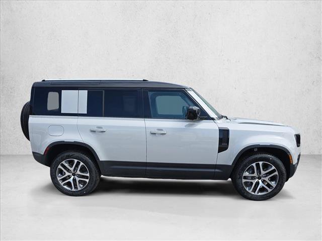 Used 2026 Land Rover Defender 110 S AWD/4WD image 4
