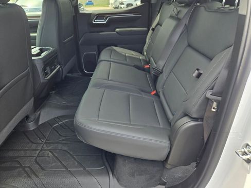 New 2026 Chevrolet Silverado 1500 RST w/ Dark Appearance Package AWD/4WD image 15