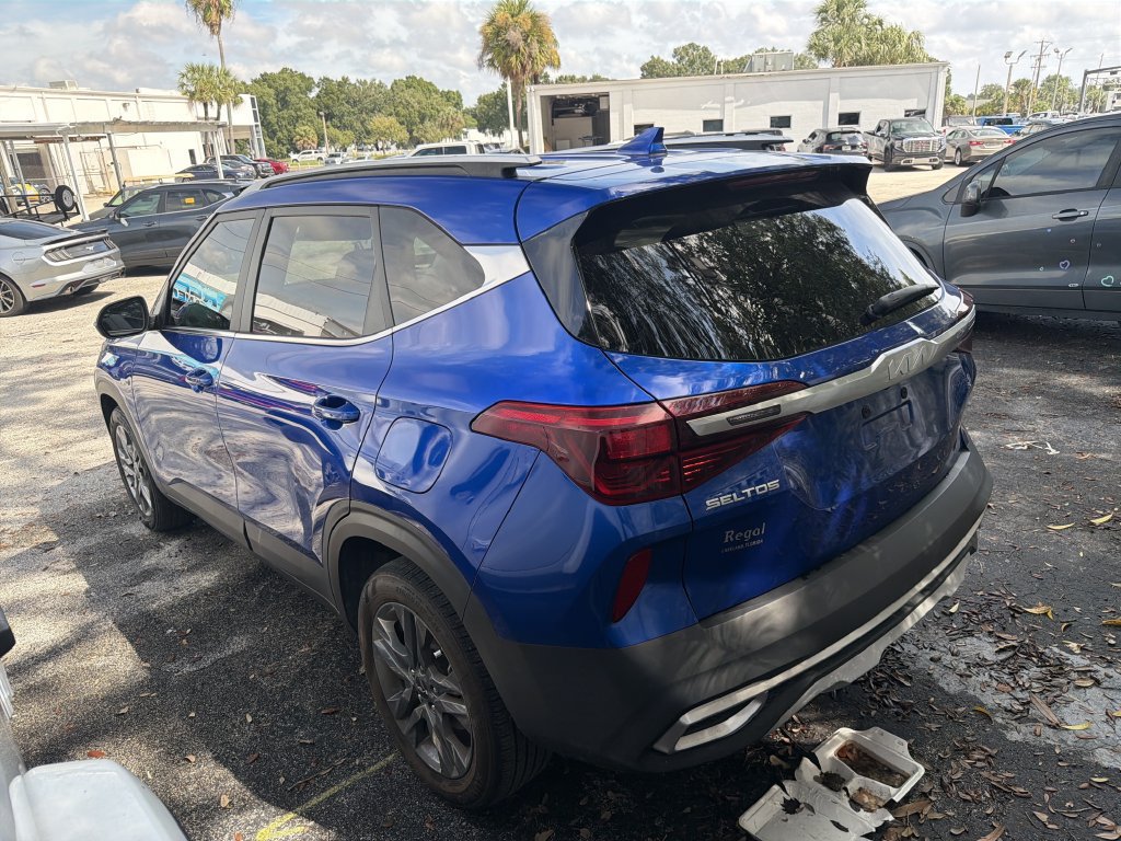 Used 2023 Kia Seltos S AWD/4WD image 7