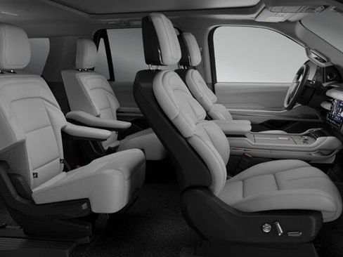 New 2026 Lincoln Navigator L Reserve AWD/4WD image 28