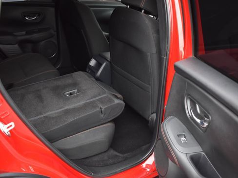 Used 2025 Honda HR-V Sport image 16