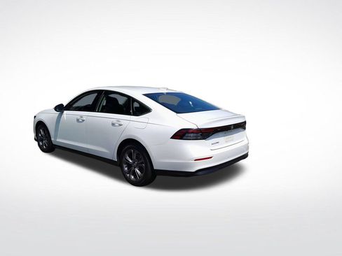 Used 2024 Honda Accord EX image 6