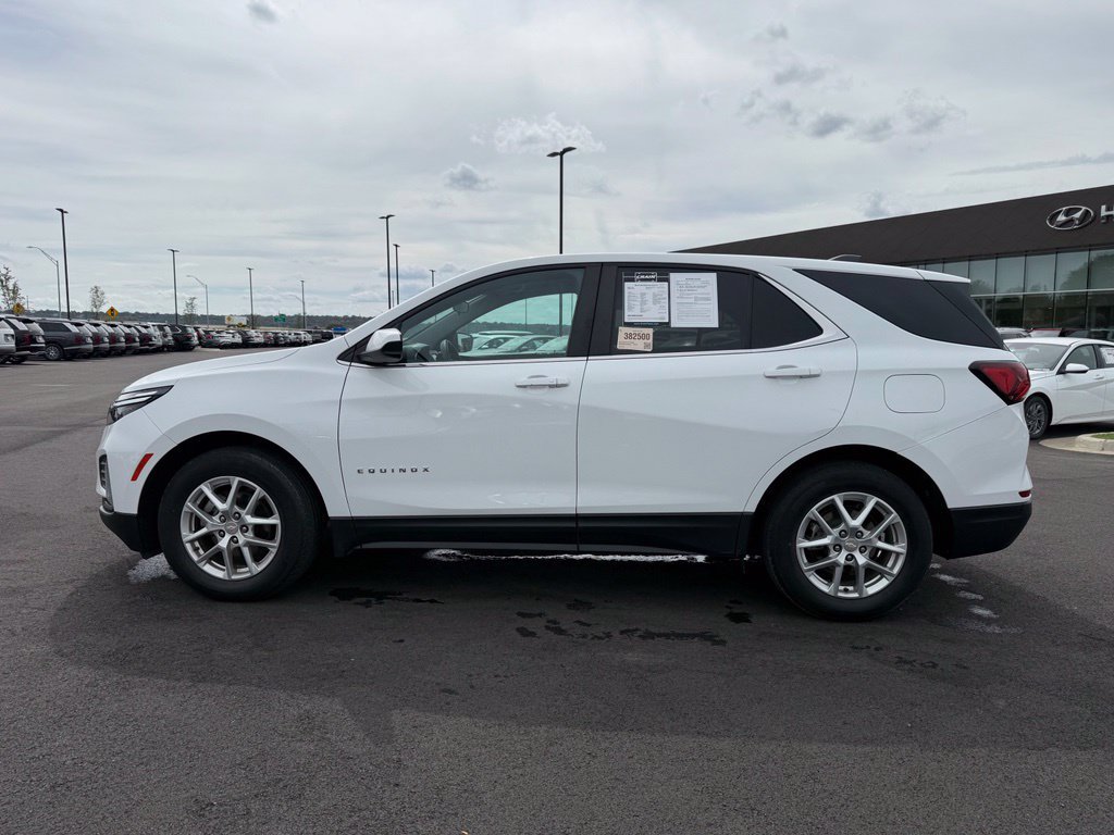 Used 2023 Chevrolet Equinox LT FWD image 9